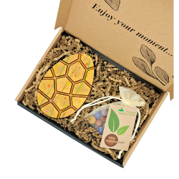 Giftbox met paasei & zaadbommen Giftbox met paasei & zaadbommen